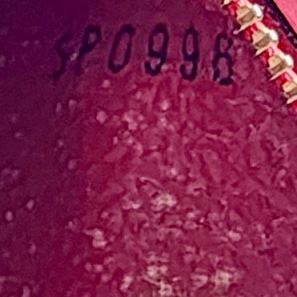 LOUIS VUITTON Epi Pochette Cosmetic PM
Pouch Red M41114 LV Auth SP0998 - Picture 6 of 10